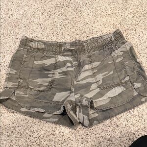 Express Camouflage Women's Shorts